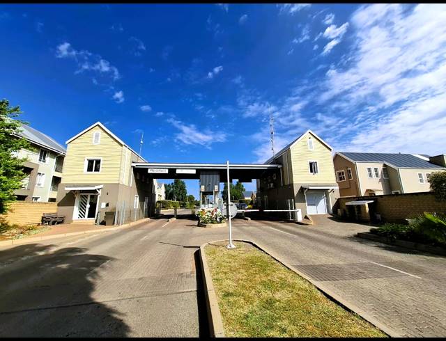 1 BEDROOM FLAT FOR SALE IN RIVERSPRAY LIFESTYLE ESTATE